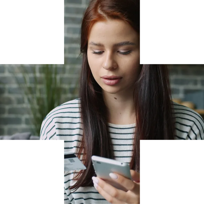 Woman using Smart Flow+ on her phone